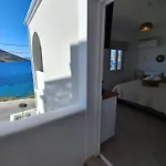 Aegean Whisper شقة