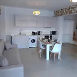 Aegean Whisper ماسوري