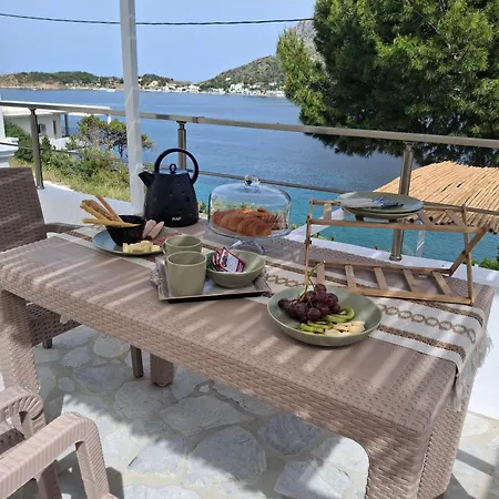 Aegean Whisper شقة *