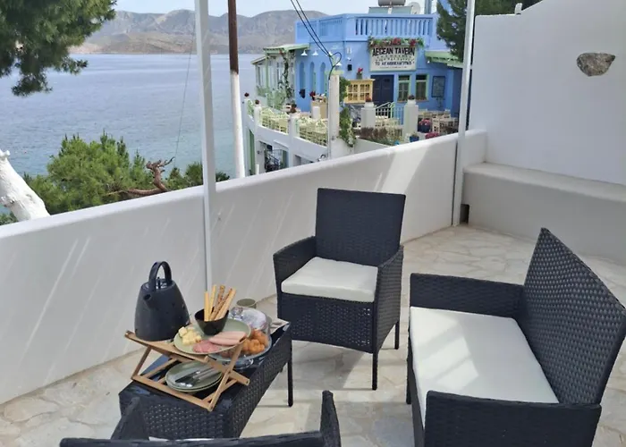 Aegean Whisper شقة